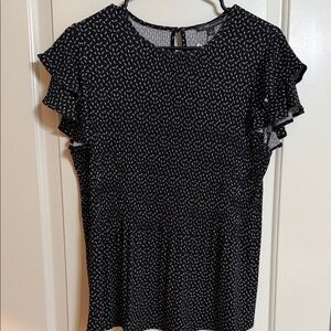 Adrianna Papell Monochrome Patterned Ruffle Blouse